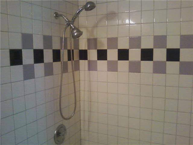 9906 Mission Vega Road, Unit 3 Santee, CA 92071 - Photo 7 of 8 Shower and Bathtub
