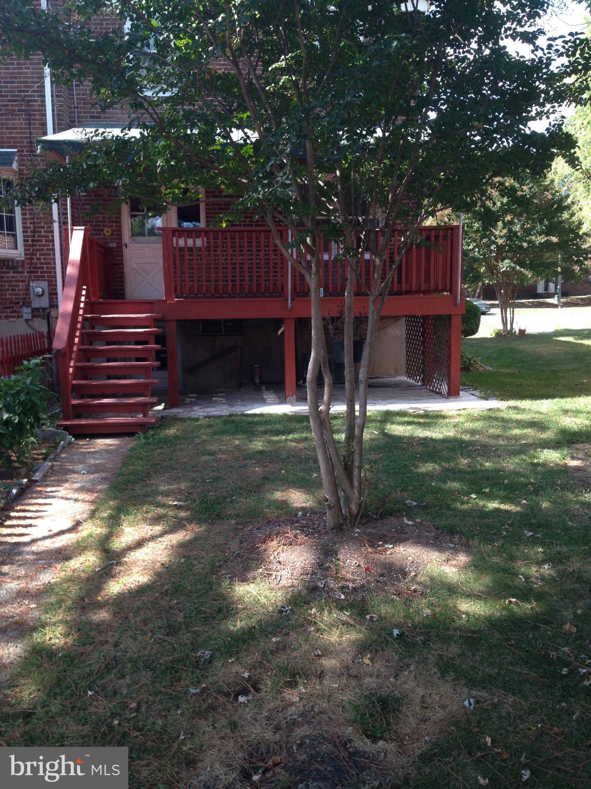 1800 Loch Shiel Road Baltimore, MD 21286 - Photo 5 of 30 Backyard