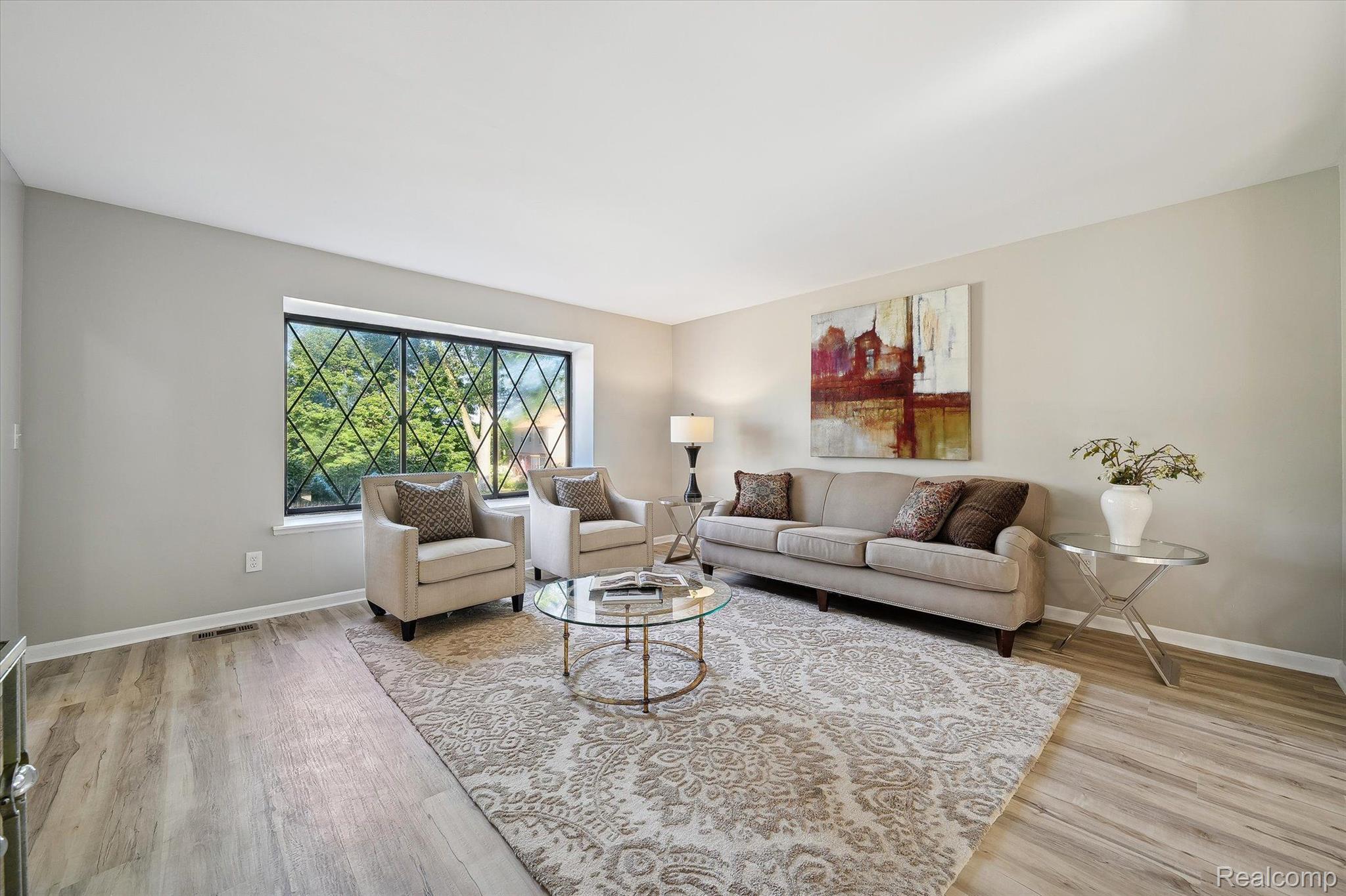 35881 Smithfield Road Farmington, MI 48335 - Photo 35 of 50 Formal LR