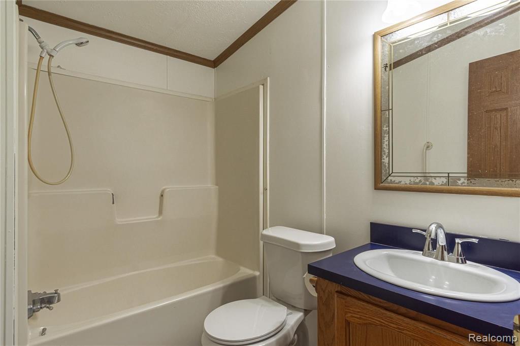 8114 Morrish Road Swartz Creek, MI 48473 - Photo 19 of 30 Gallery Image 19