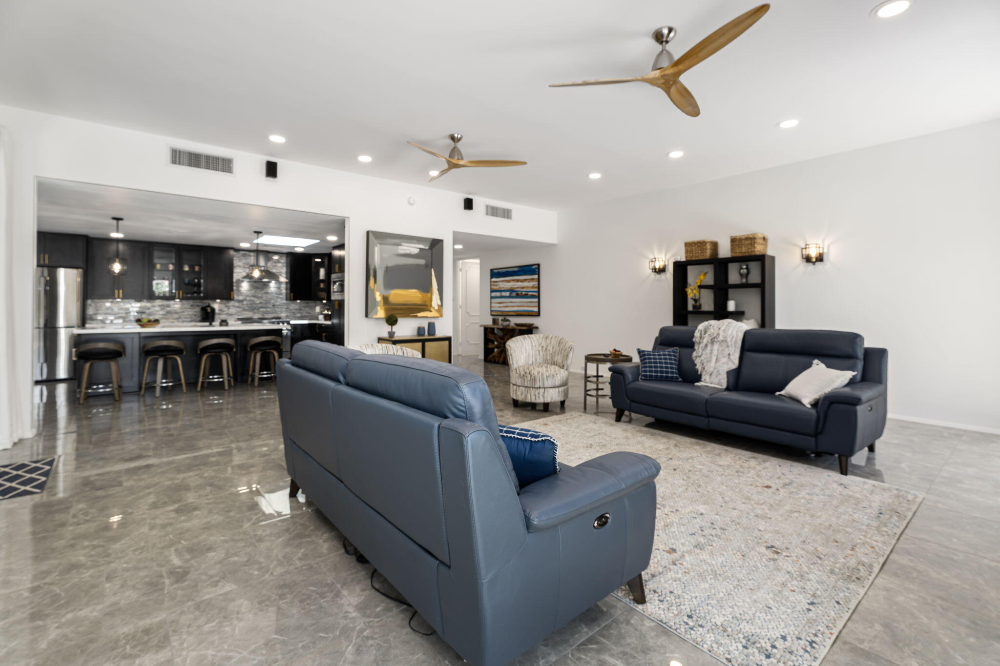 1 Temple Court Rancho Mirage, CA 92270 - Photo 5 of 32 Reverse View of Living Room