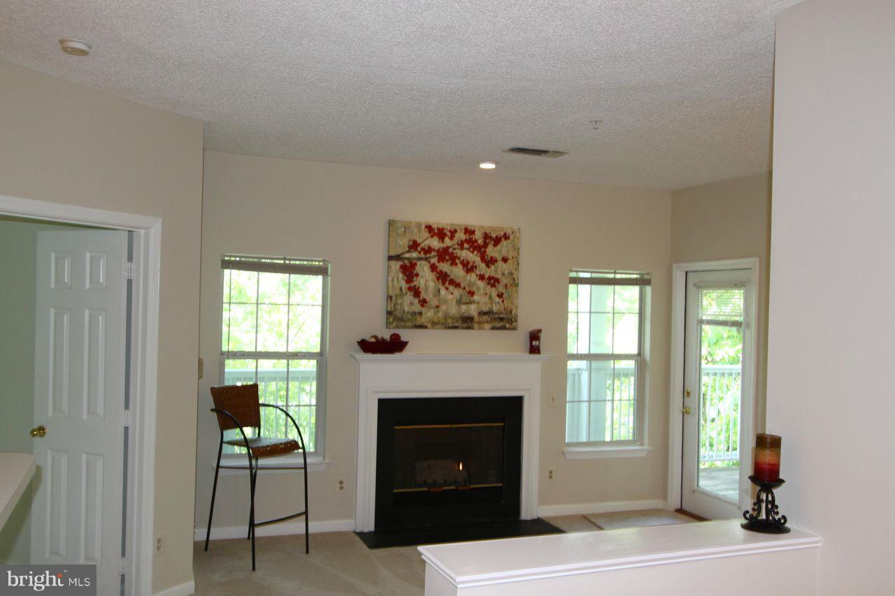 1724 Lake Shore Crest Drive, Unit 23 Reston, VA 20190 - Photo 11 of 12 Living Room