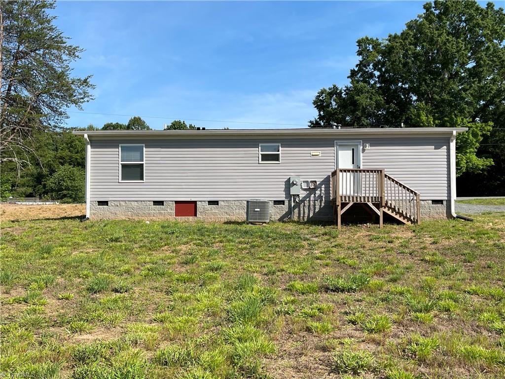 1111 Fulp Road Walnut Cove, NC 27052 - Photo 5 of 18