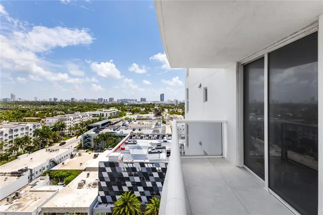 $1,190,000 | 1800 Sunset Harbour Drive, Unit 1515, Miami Beach, FL 33139