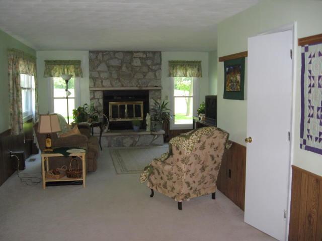 10540 Vandergriff Road Indianapolis, IN 46239 - Photo 3 of 22