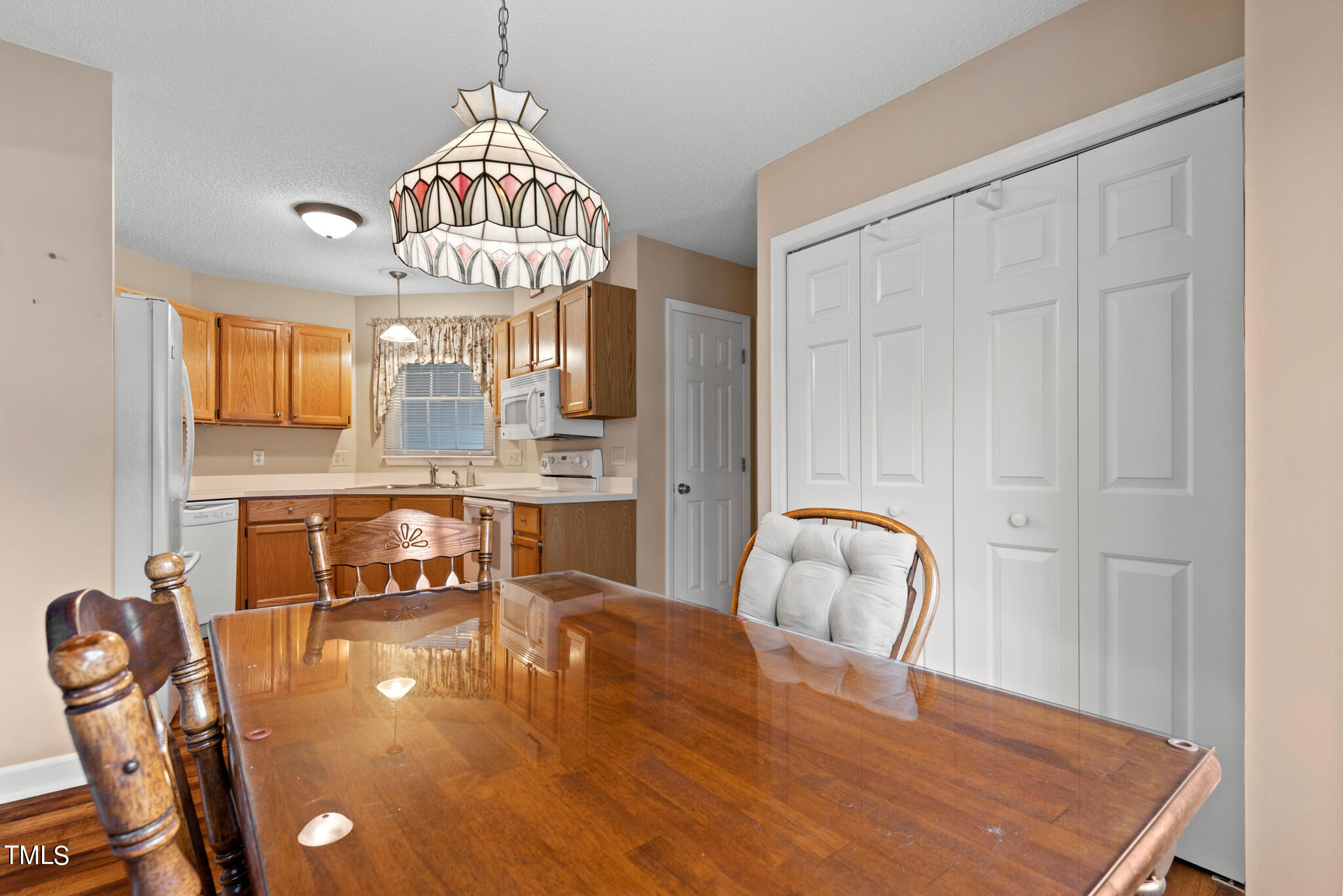 4532 Birmingham Way Raleigh, NC 27604 - Photo 8 of 23 DSC_0256