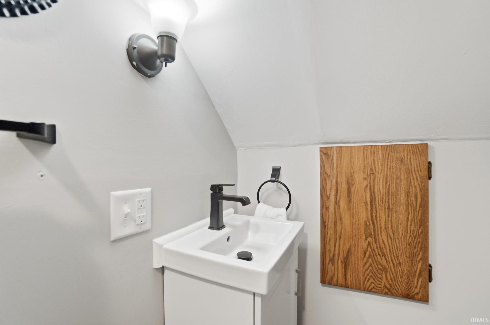 4120 Kentland Avenue Fort Wayne, IN 46808 - Photo 25 of 35