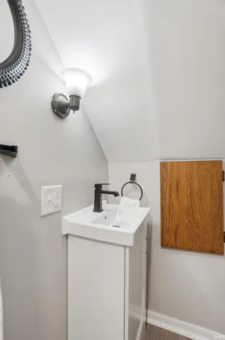 $1,600 | 4120 Kentland Avenue, Fort Wayne, IN 46808