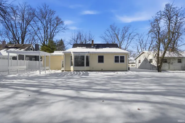 $1,600 | 4120 Kentland Avenue, Fort Wayne, IN 46808