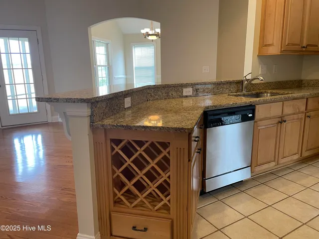 $425,000 | 607 Castle Bay Drive, Hampstead, NC 28443