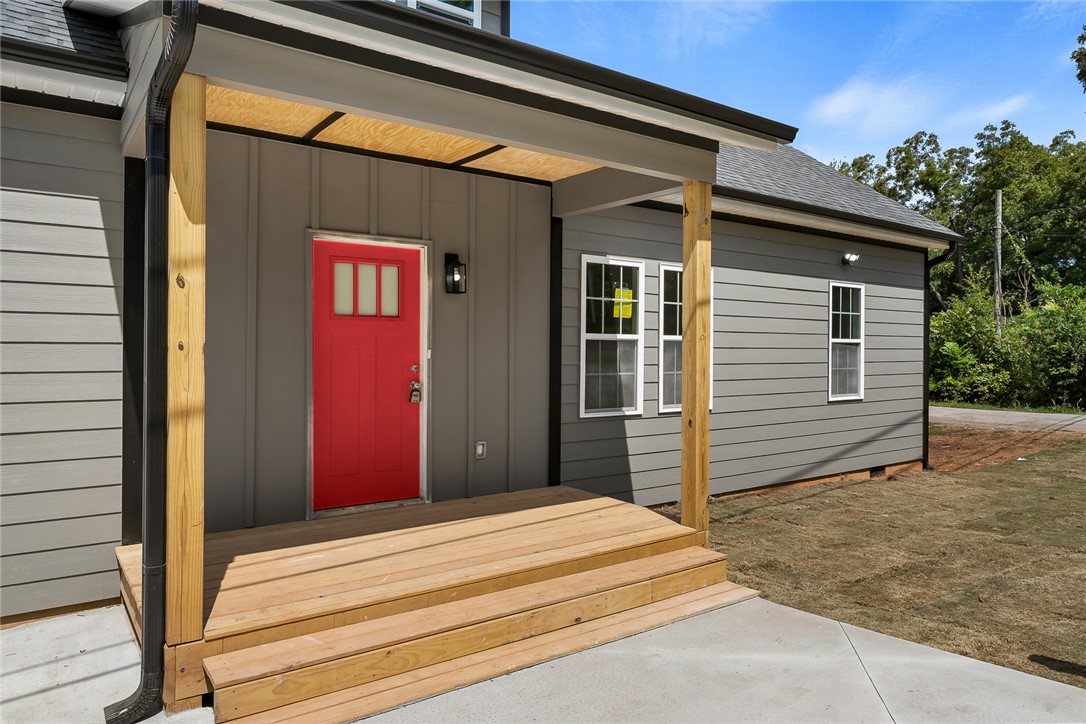 600 Rogers Street Anderson, SC 29625 - Photo 2 of 23