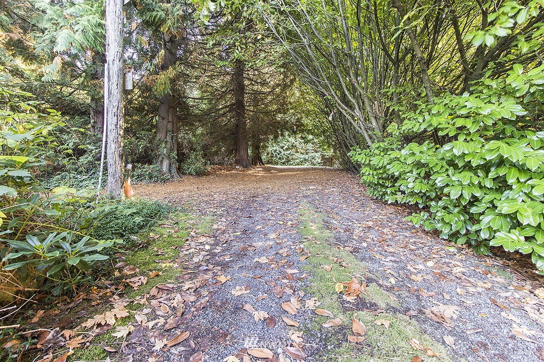 16808 112th Lane Northeast Bothell, WA 98011 - Photo 2 of 19 Gallery Image 2
