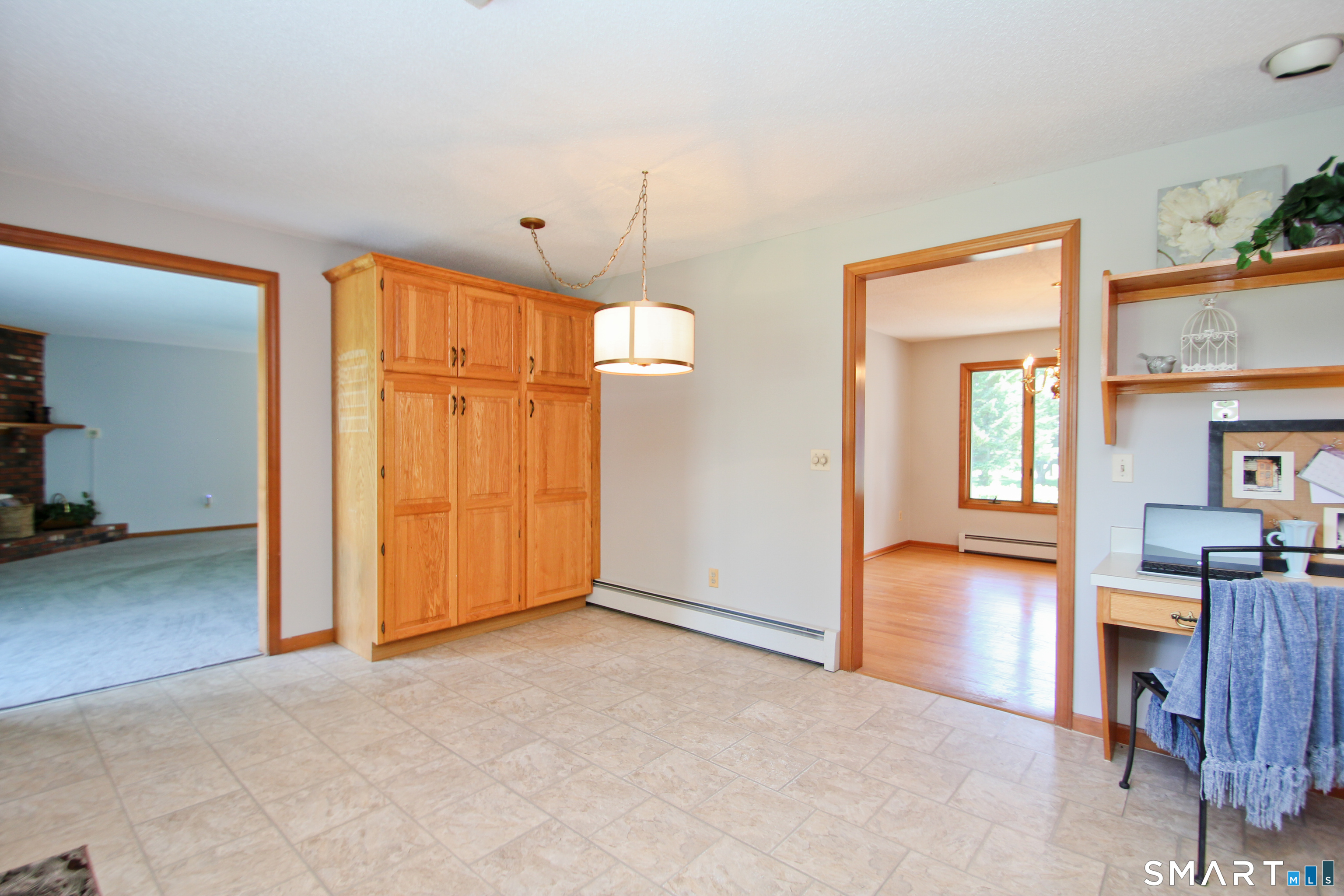 310 Thompsonville Road Suffield, CT 06078 - Photo 10 of 40
