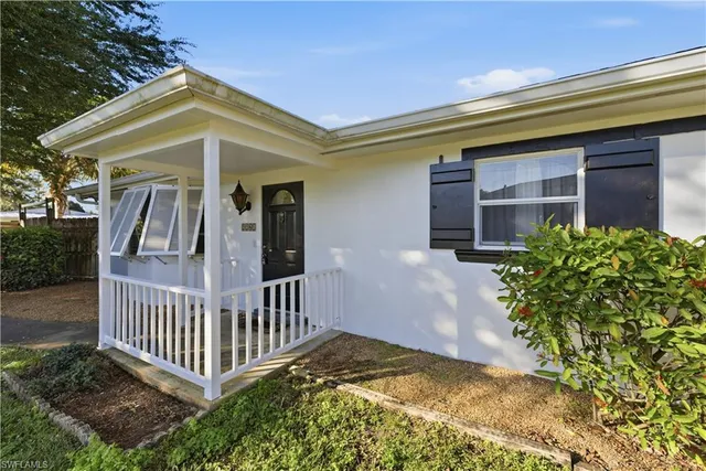 a view of backyard of house