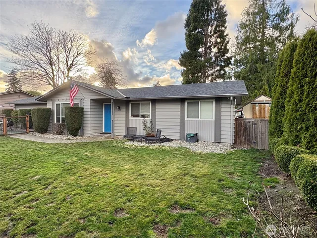 $699,999 | 6208 Sycamore Place, Everett, WA 98203