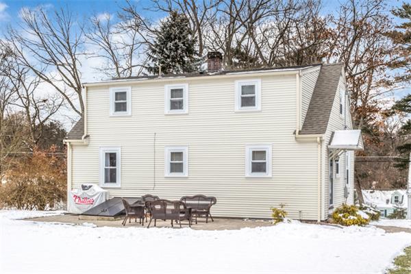 35 Woodland Road Wayland, MA 01778 - Photo 28 of 30 a backyard of a house