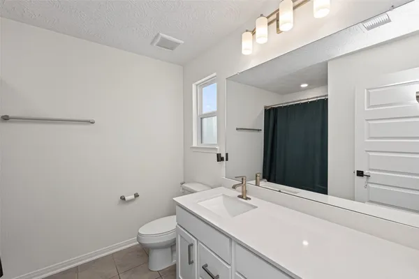 $2,500 | 15627 Tawny Stark Drive, Houston, TX 77044