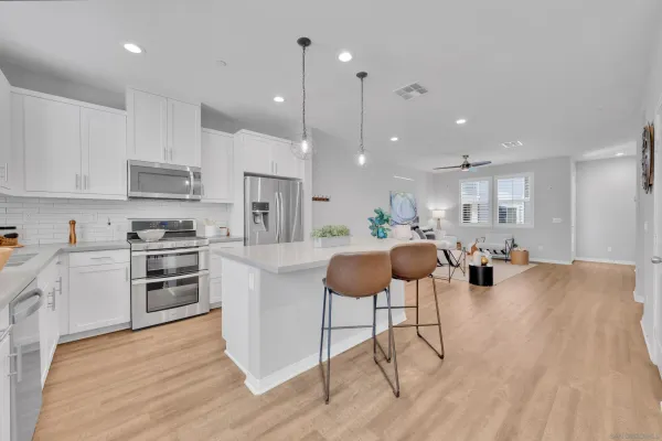 $809,000 | 504 Hummingbird Lane, Imperial Beach, CA 91932