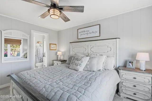 $928,000 | 122 Sanford Street, Holden Beach, NC 28462