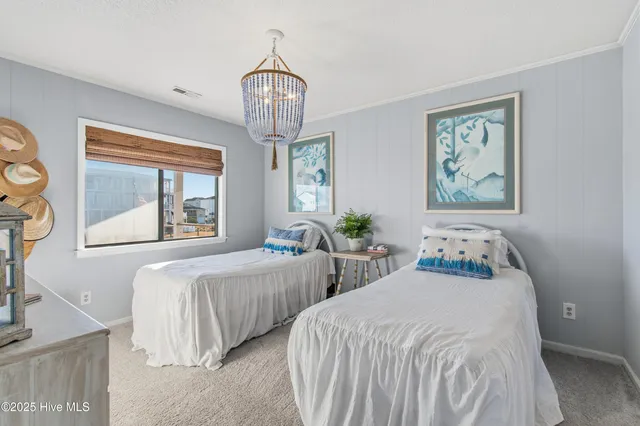 $928,000 | 122 Sanford Street, Holden Beach, NC 28462