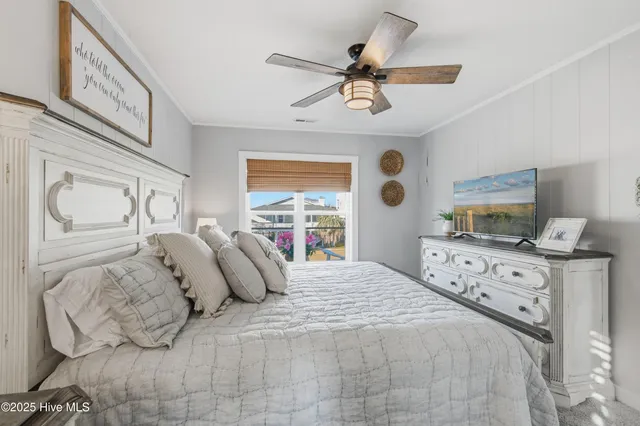 $928,000 | 122 Sanford Street, Holden Beach, NC 28462