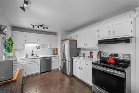 $335,000 | 7725 Colonial Drive, Prairie Village, KS 66208