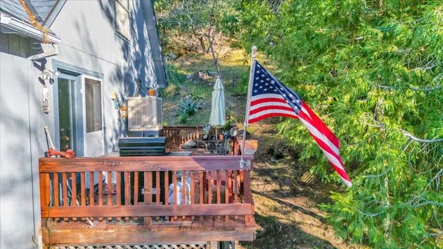 a view of outdoor space in front of statue