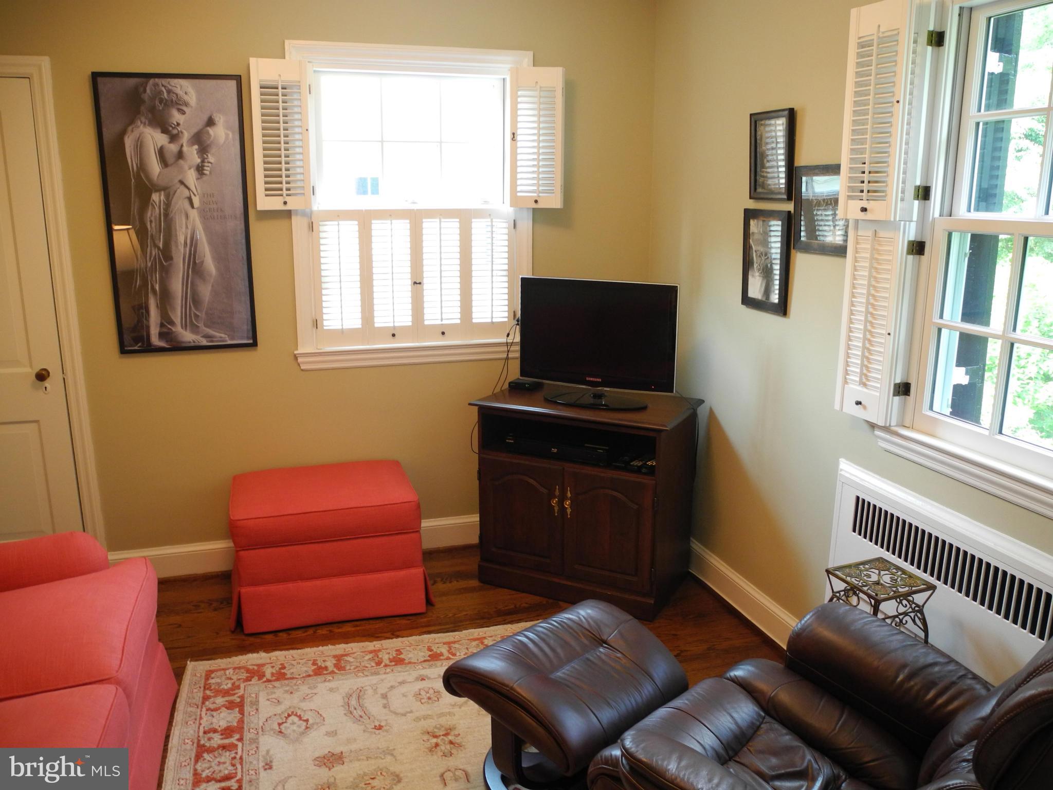 5710 Kenmore Road Baltimore, MD 21210 - Photo 24 of 30 Bedroom
