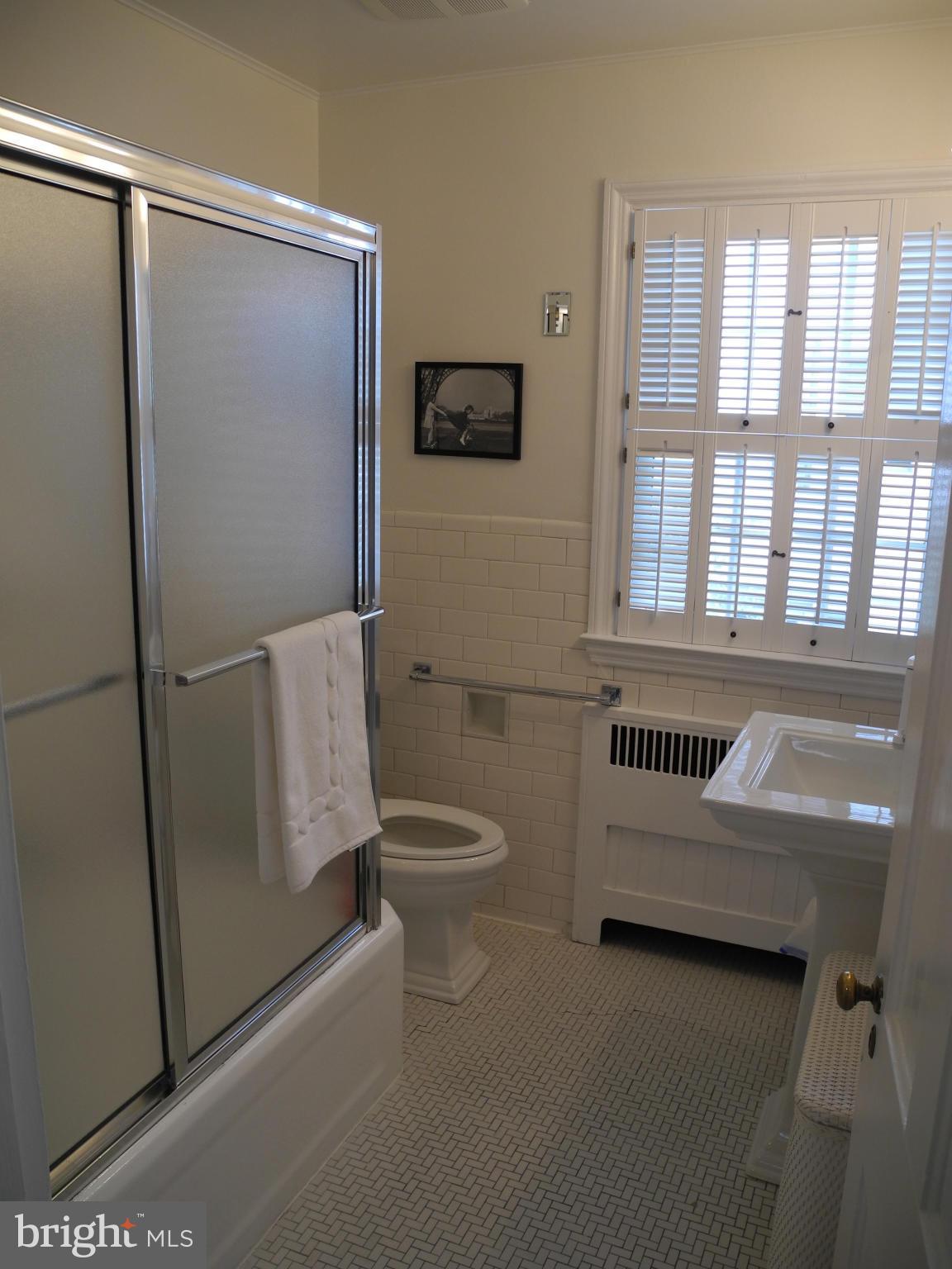 5710 Kenmore Road Baltimore, MD 21210 - Photo 27 of 30 Bath