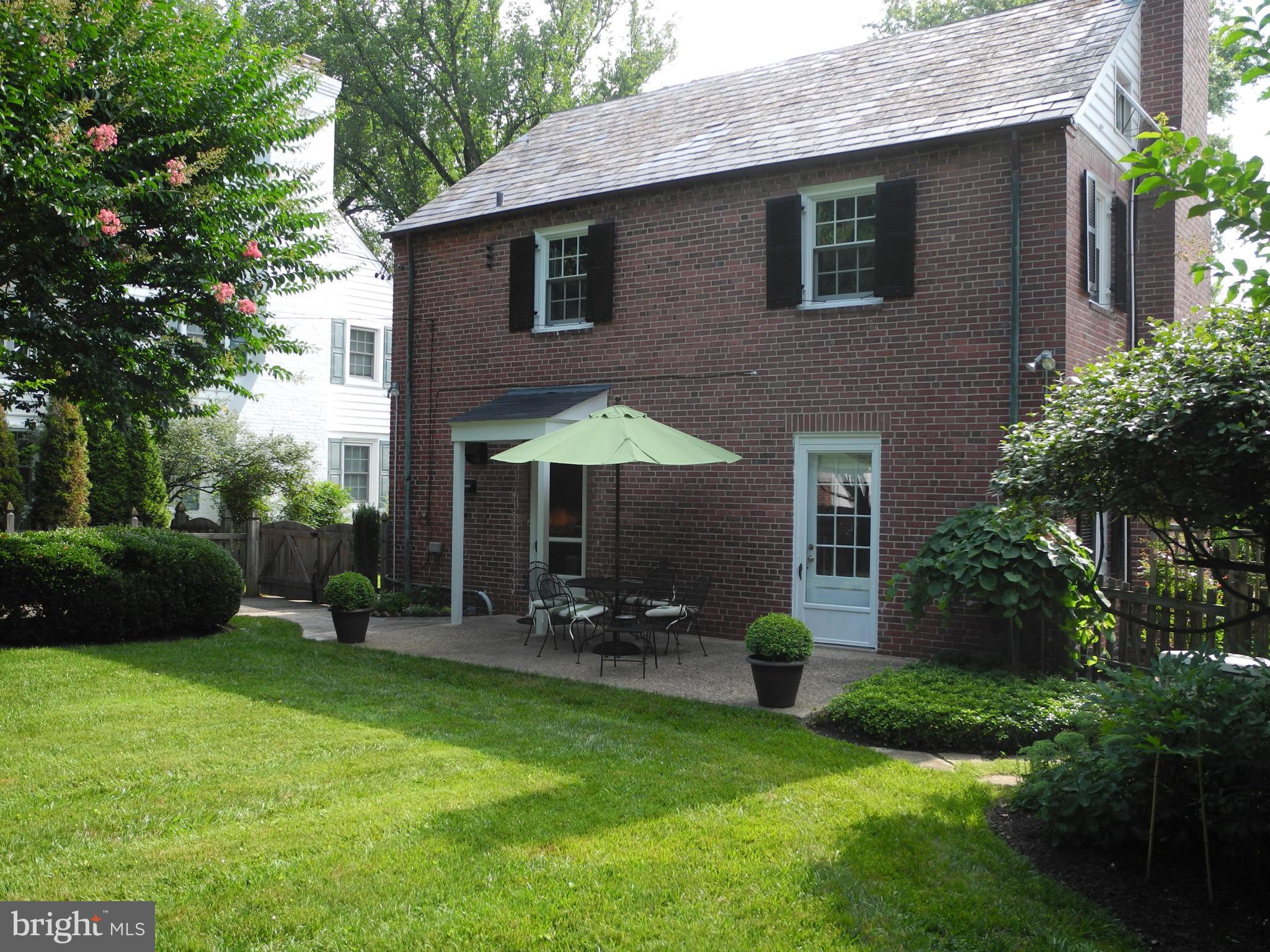 5710 Kenmore Road Baltimore, MD 21210 - Photo 9 of 30 Exterior (Rear)