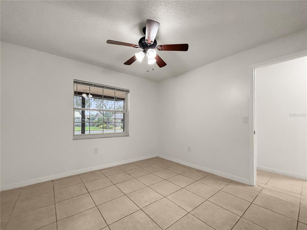 1610 Harbor Way Bartow, FL 33830 - Photo 11 of 25 a view of an empty room and window
