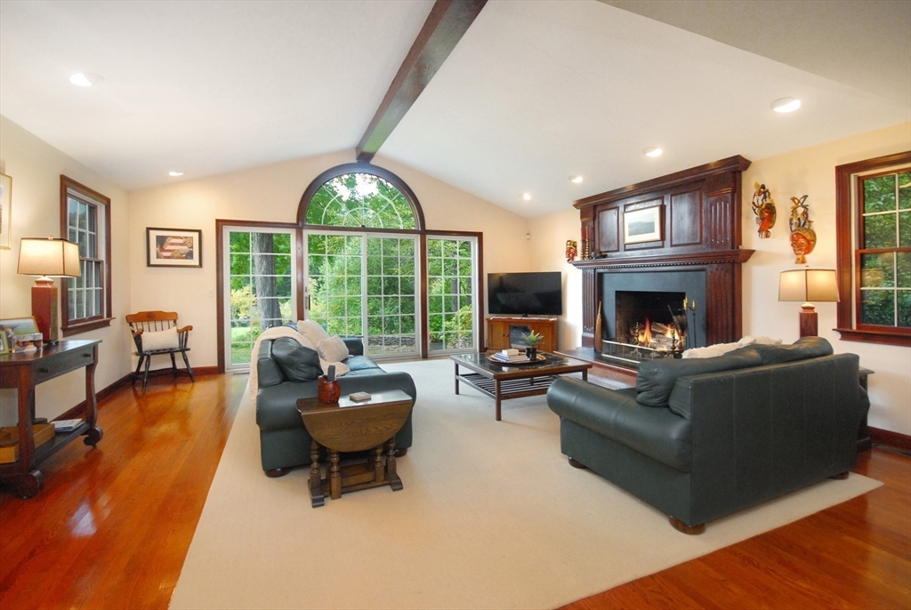 308 Musterfield Road Concord, MA 01742 - Photo 8 of 40