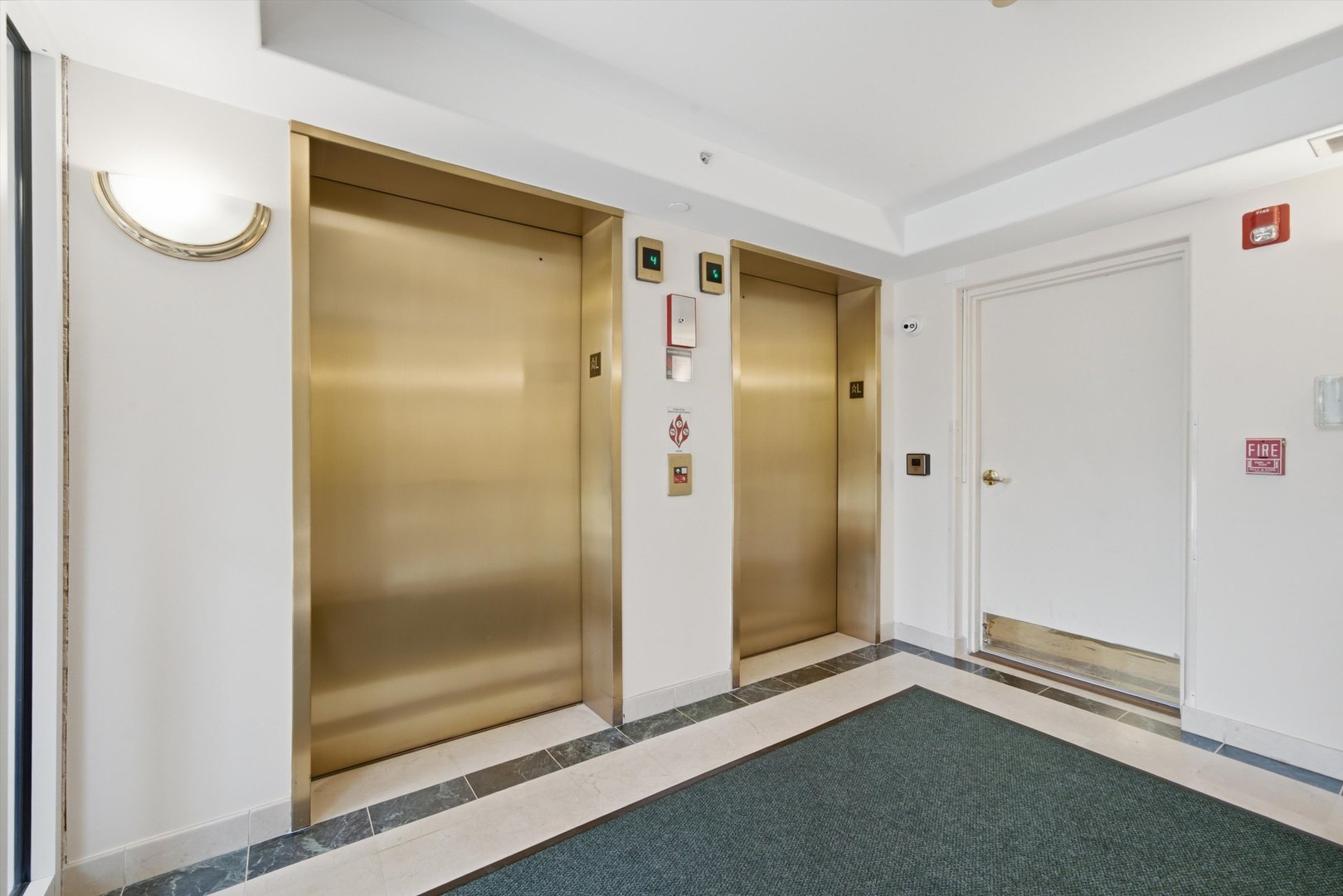 1761 Pavilion Way, Unit 301 Park Ridge, IL 60068 - Photo 35 of 46 Gallery Image 35