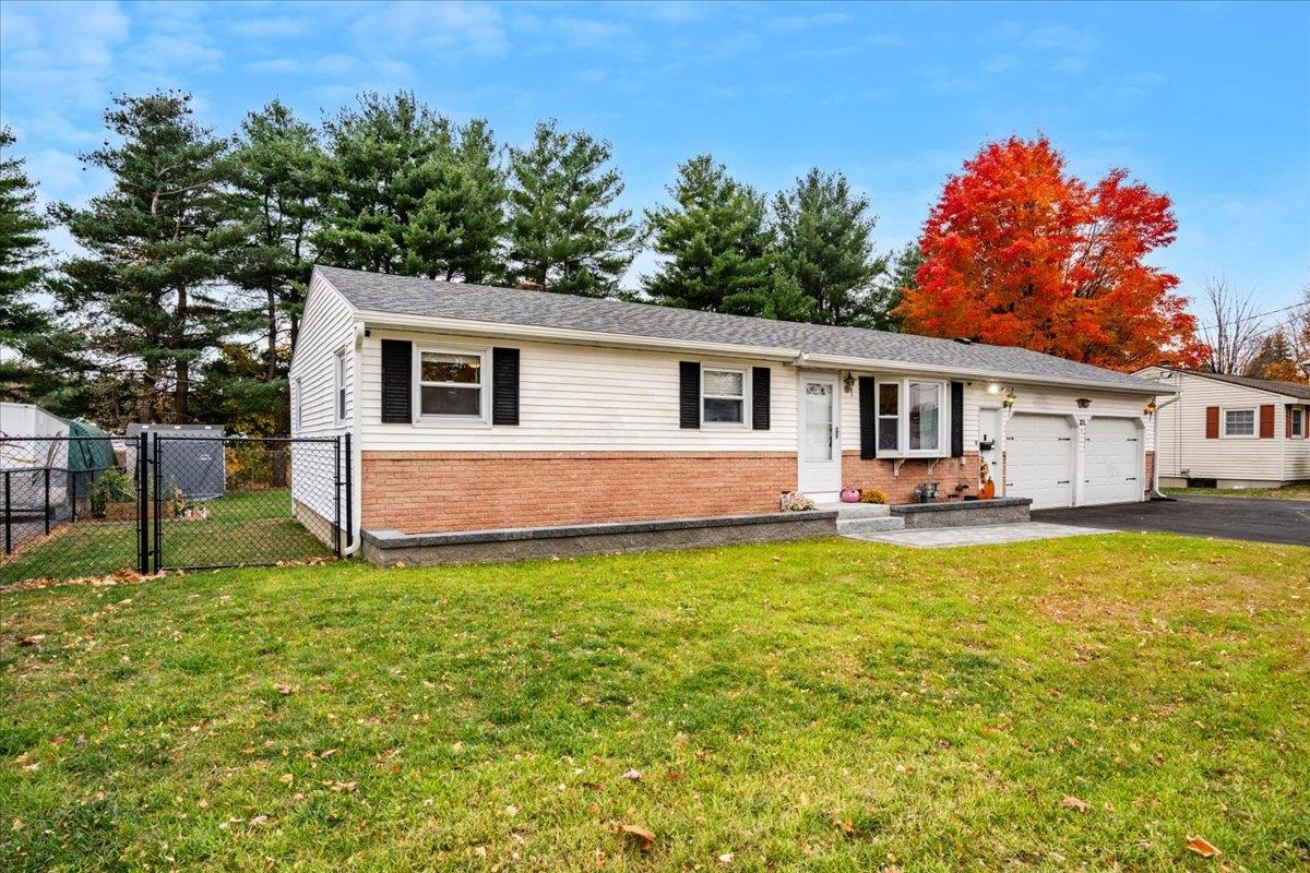 371 Weston Road Manchester, NH 03103 - Photo 2 of 41