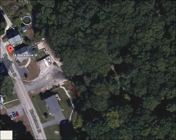 $300,000 | 7 Quarry Hill Lane, Blackstone, MA 01504