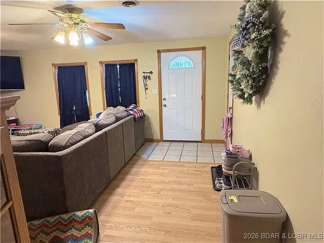 $270,000 | 36798 Highway 133, Meta, MO 65058