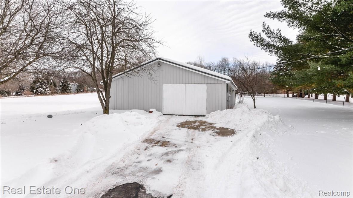 7901 Pinckney Road Pinckney, MI 48169 - Photo 36 of 42 35_34.jpg