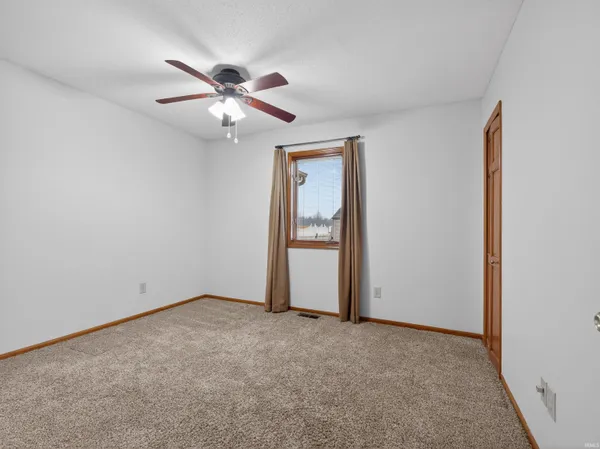 $299,900 | 8523 Wyss Meadows Drive, Fort Wayne, IN 46819