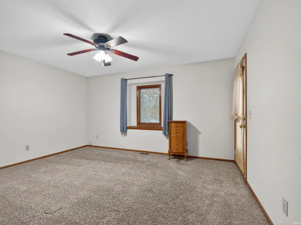 $299,900 | 8523 Wyss Meadows Drive, Fort Wayne, IN 46819