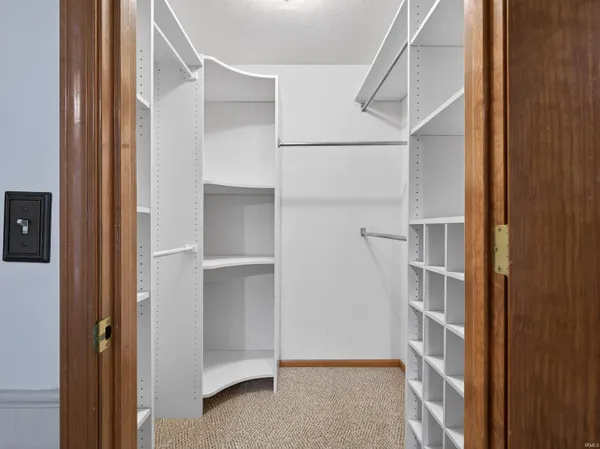 $299,900 | 8523 Wyss Meadows Drive, Fort Wayne, IN 46819