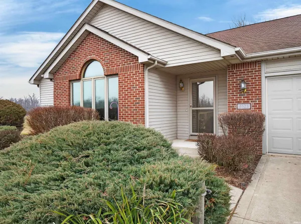 $299,900 | 8523 Wyss Meadows Drive, Fort Wayne, IN 46819