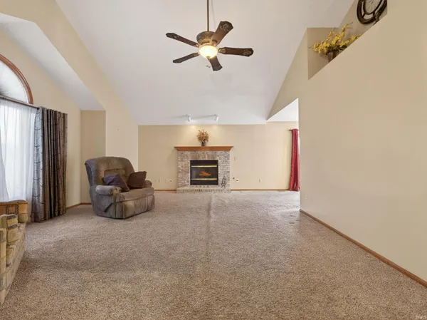 $299,900 | 8523 Wyss Meadows Drive, Fort Wayne, IN 46819