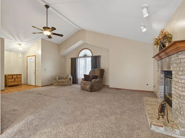 $299,900 | 8523 Wyss Meadows Drive, Fort Wayne, IN 46819