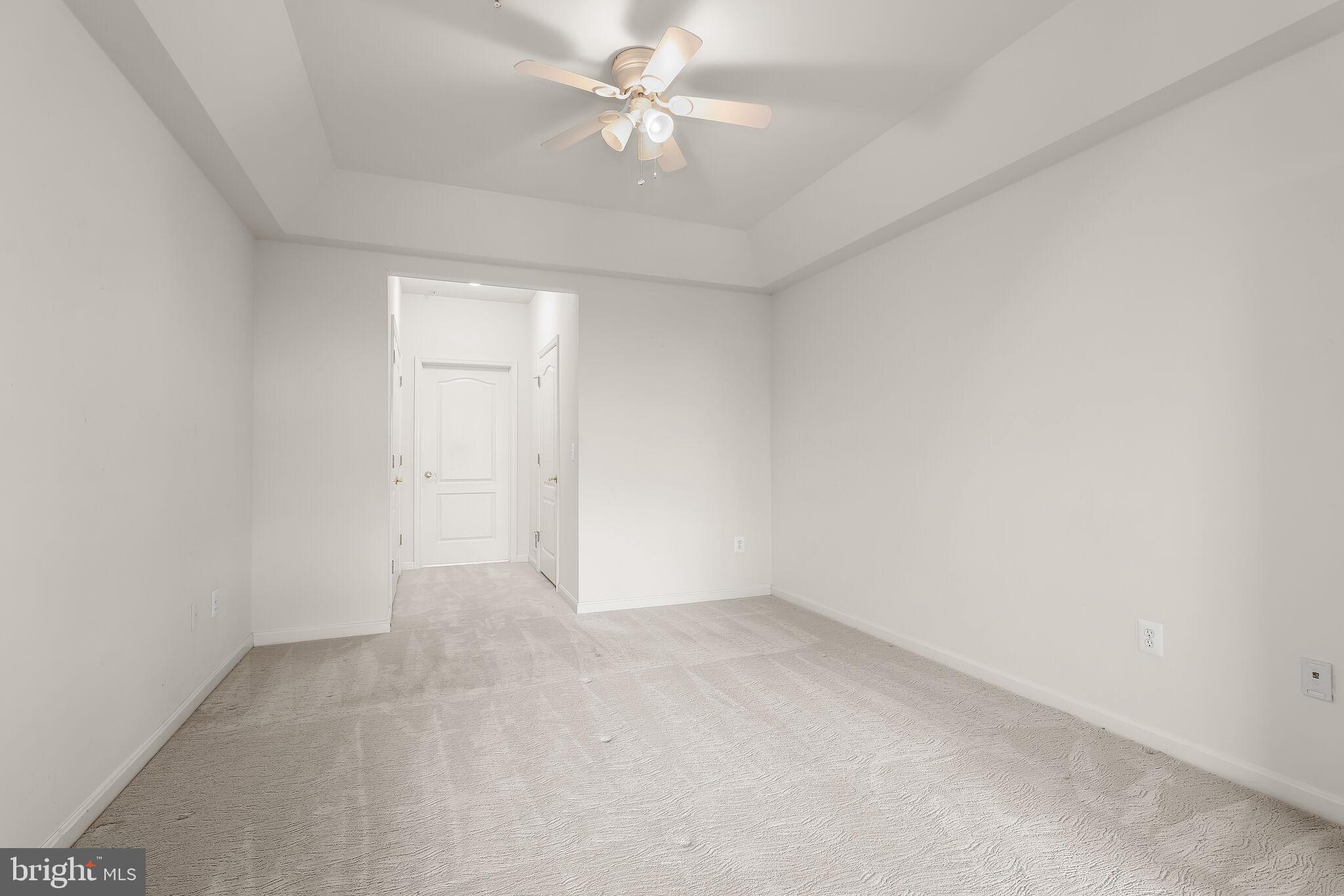 7315 Brookview Road, Unit 104 Elkridge, MD 21075 - Photo 25 of 48 Primary bedroom