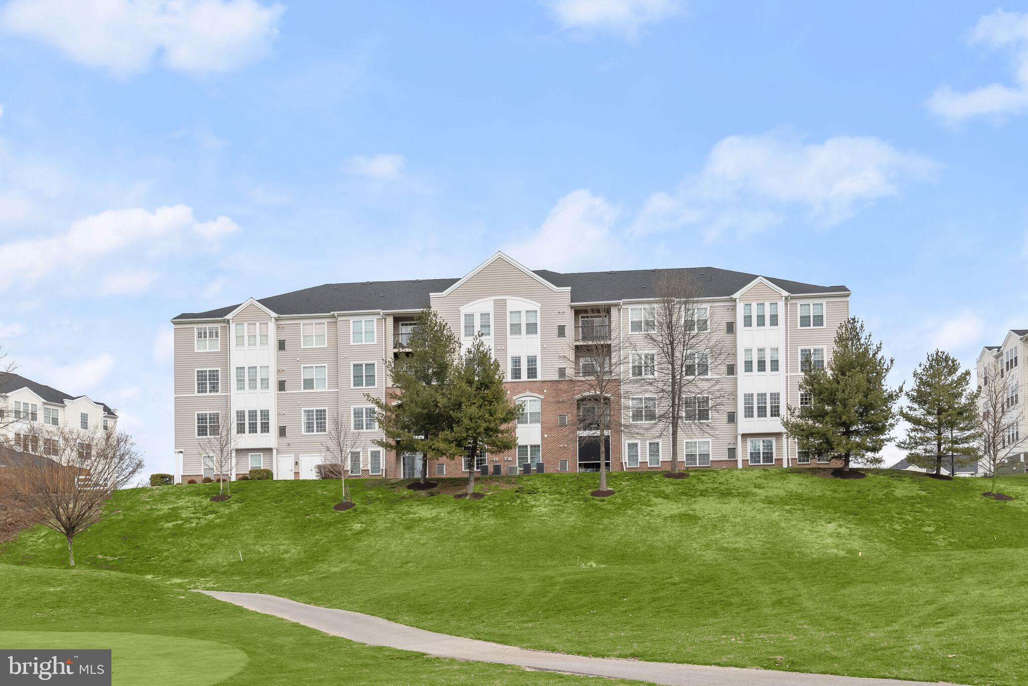7315 Brookview Road, Unit 104 Elkridge, MD 21075 - Photo 37 of 48 Rear exterior