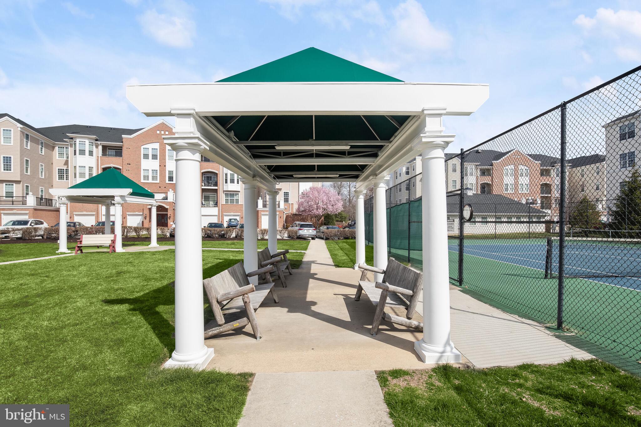 7315 Brookview Road, Unit 104 Elkridge, MD 21075 - Photo 42 of 48 Communal grounds