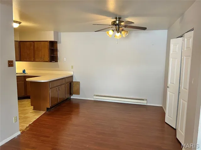 $73,000 | 7601 Hazelcrest Drive, Unit E, Hazelwood, MO 63042