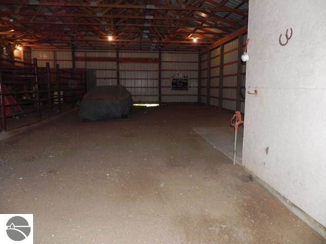 10650 South Mission Road Shepherd, MI 48883 - Photo 22 of 24 1814605-21.JPG