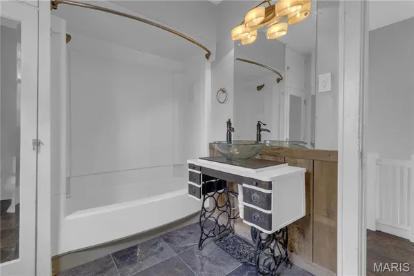 $256,900 | 381 North Park Avenue, Cape Girardeau, MO 63701