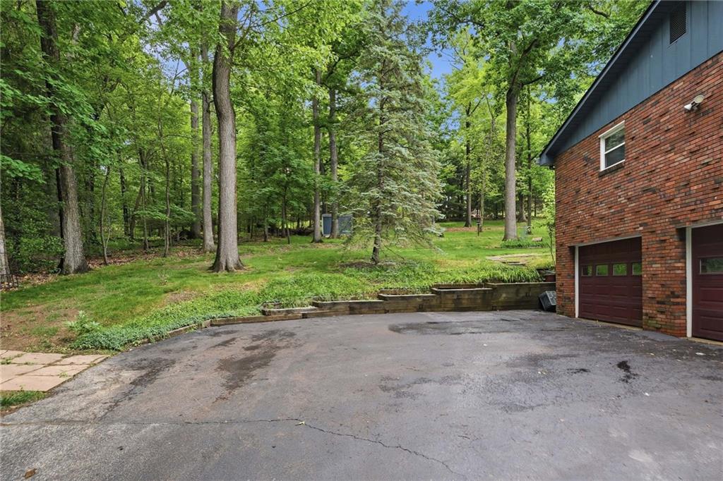225 Woodcroft Road Baden, PA 15005 - Photo 42 of 43